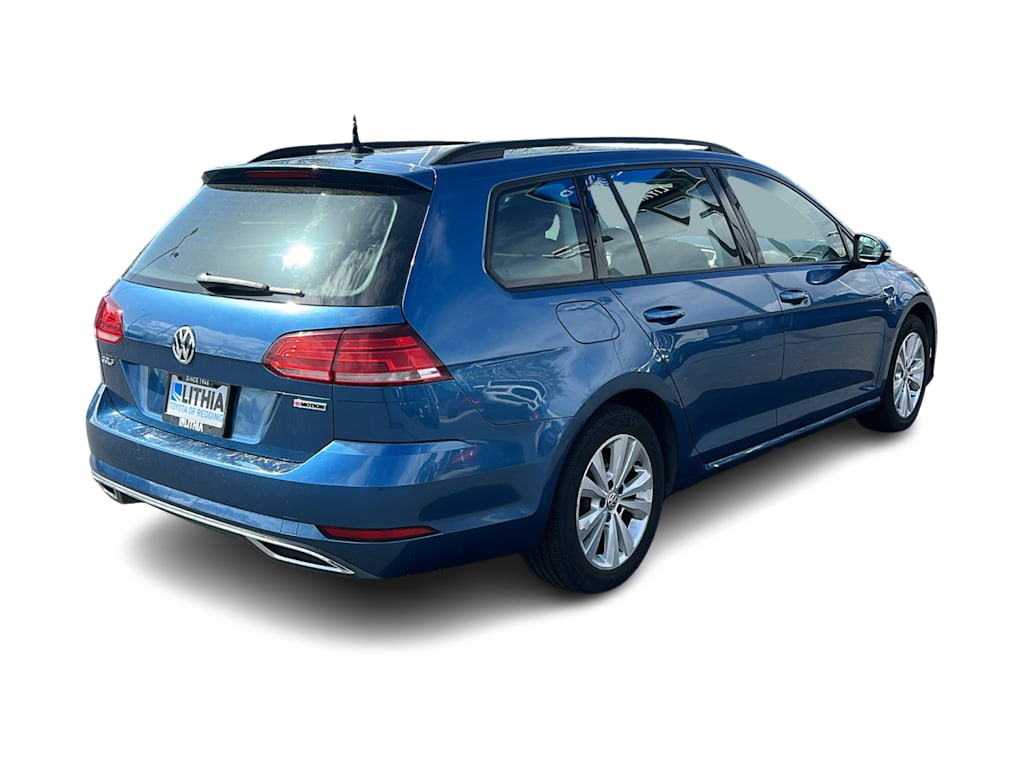 2019 Volkswagen Golf S 21