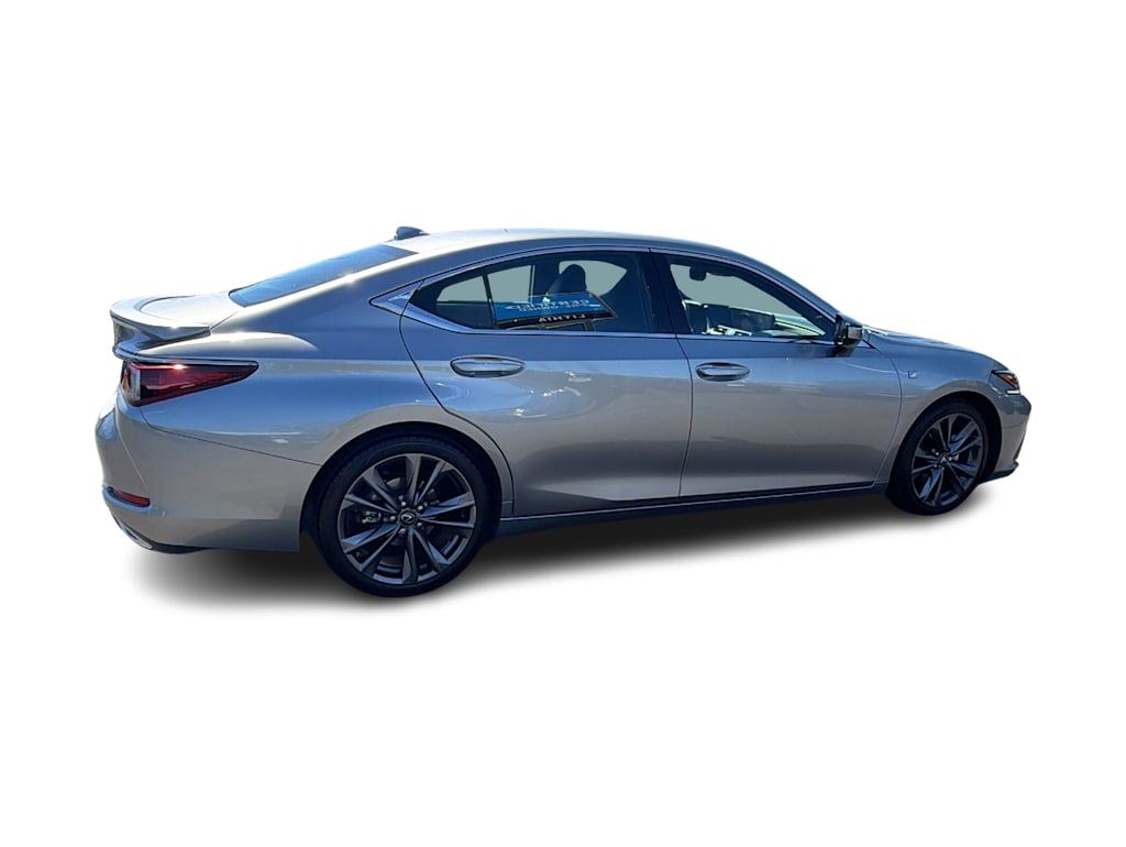 Thumbnail: 2021 Lexus ES - 22