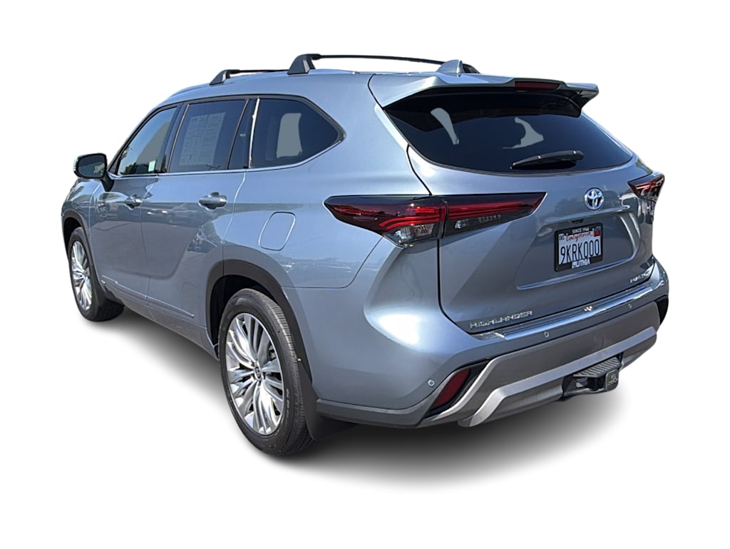 Thumbnail: 2024 Toyota Highlander - 4