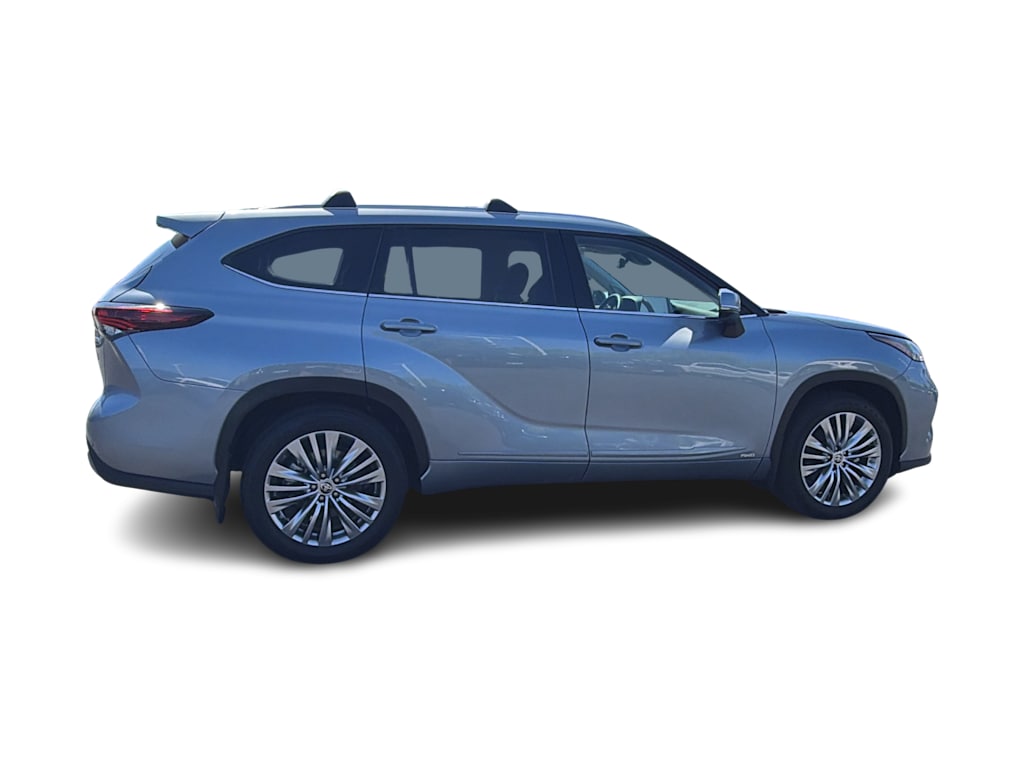 Thumbnail: 2024 Toyota Highlander - 21