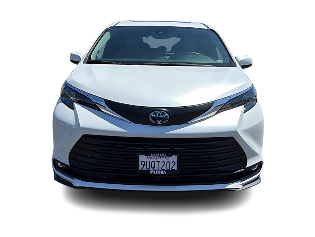 Thumbnail: 2025 Toyota Sienna - 6