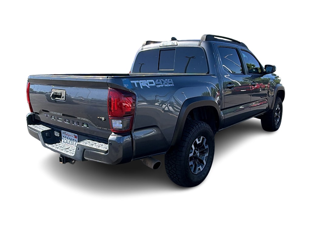 Thumbnail: 2019 Toyota Tacoma - 20