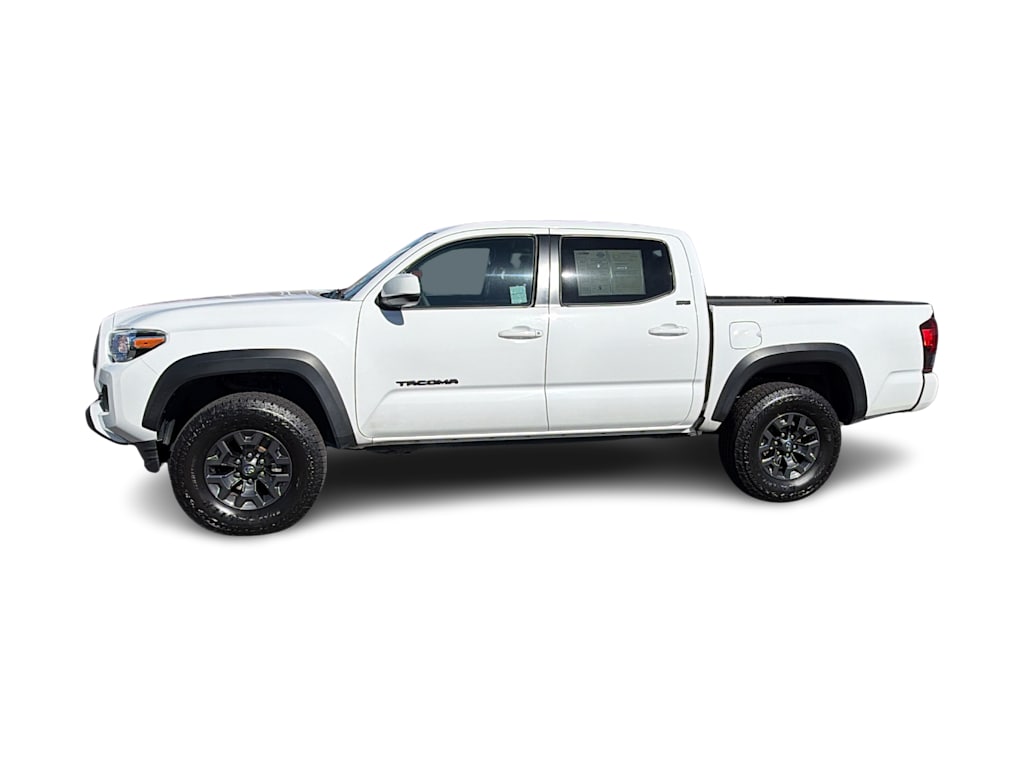 Thumbnail: 2021 Toyota Tacoma - 3