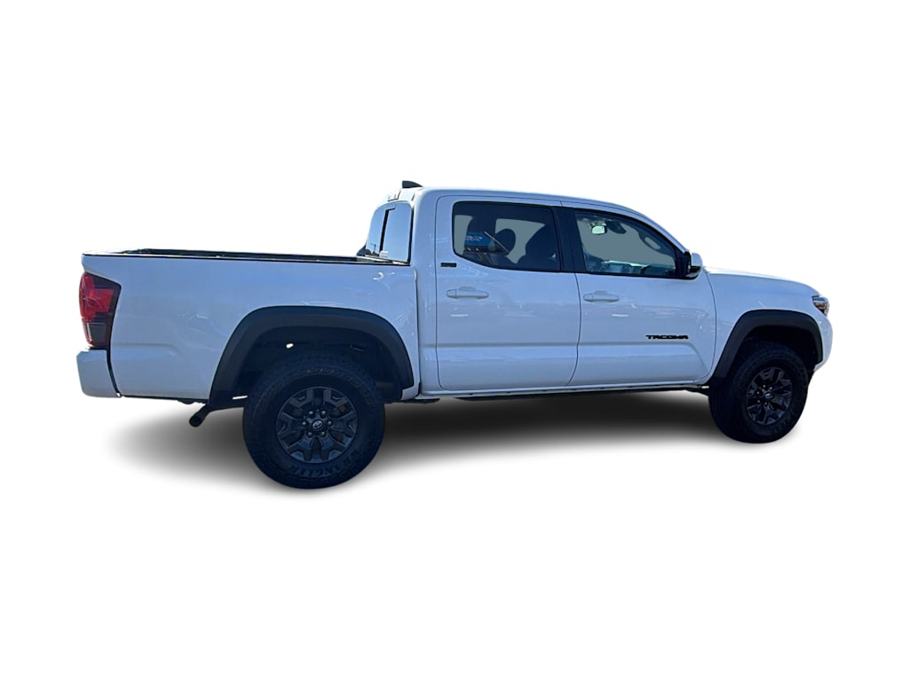 Thumbnail: 2021 Toyota Tacoma - 21