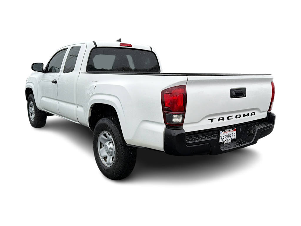 Thumbnail: 2018 Toyota Tacoma - 4