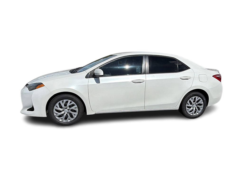 Thumbnail: 2017 Toyota Corolla - 3