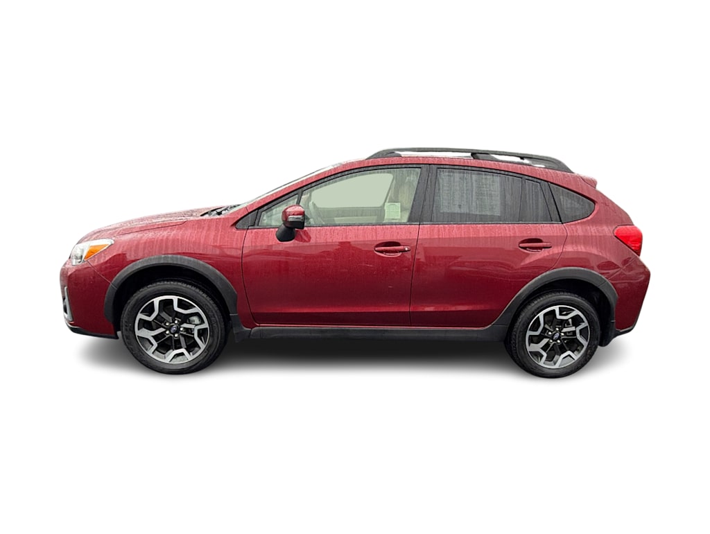 Thumbnail: 2017 Subaru Crosstrek - 3