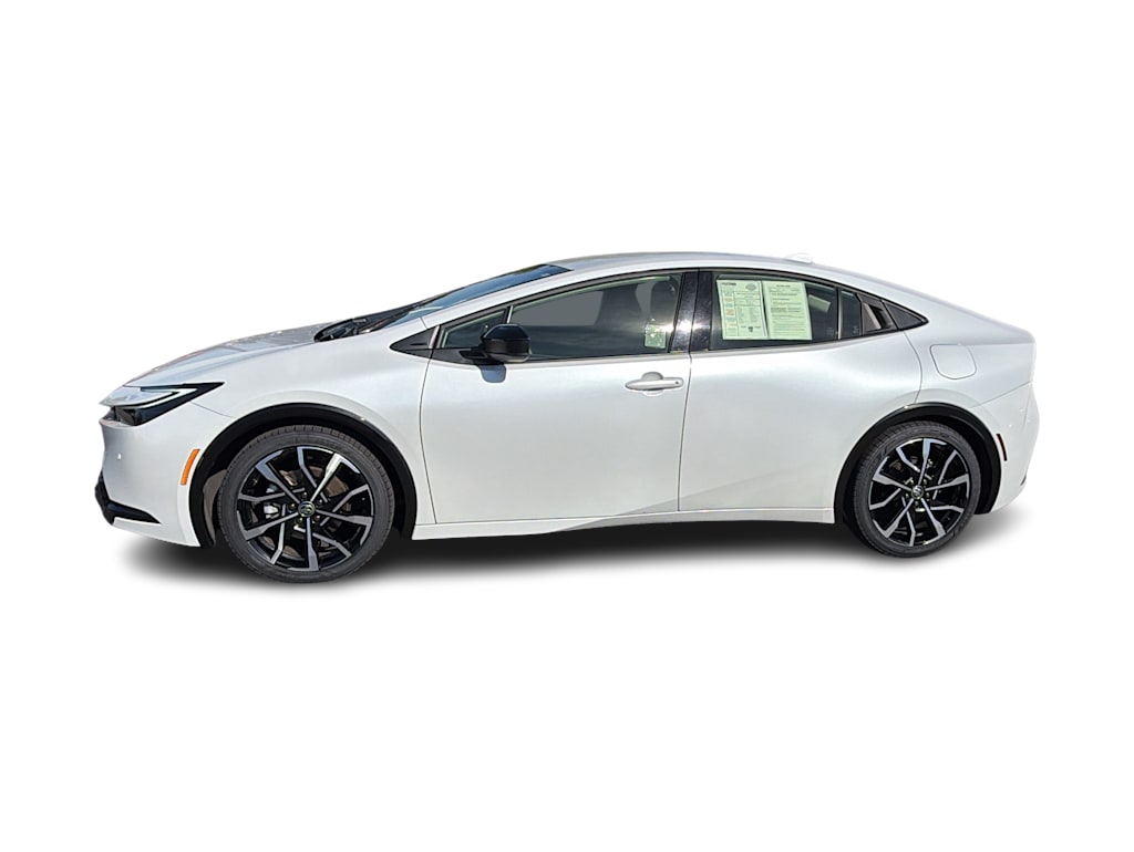 Thumbnail: 2024 Toyota Prius Prime - 3