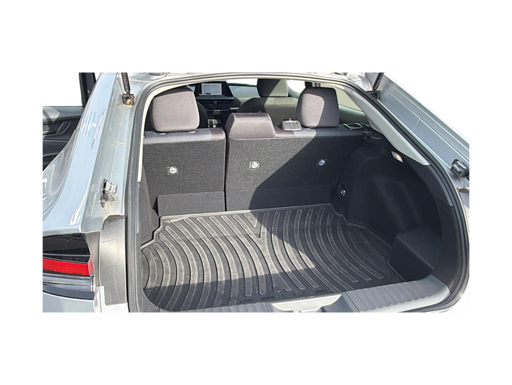 Thumbnail: 2024 Toyota Prius - 15