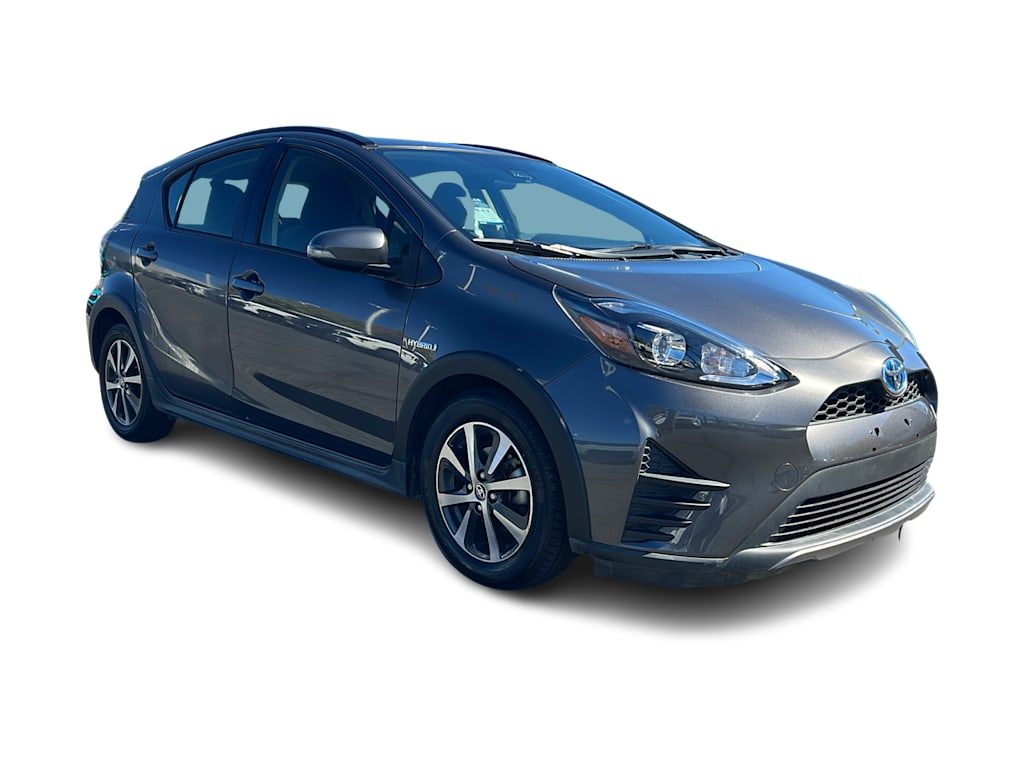 Thumbnail: 2018 Toyota Prius c - 18