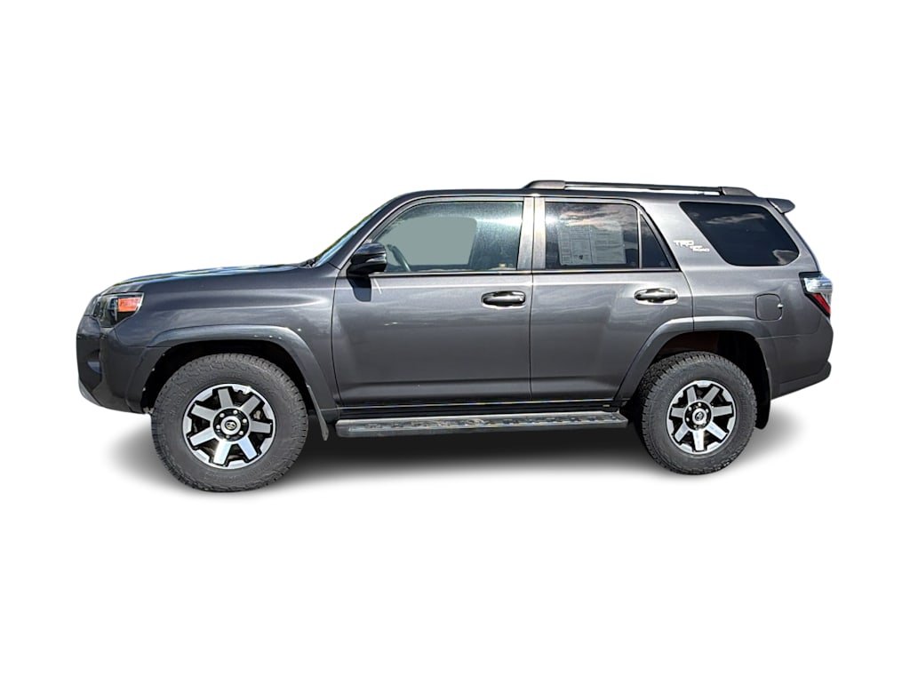 Thumbnail: 2019 Toyota 4Runner - 3