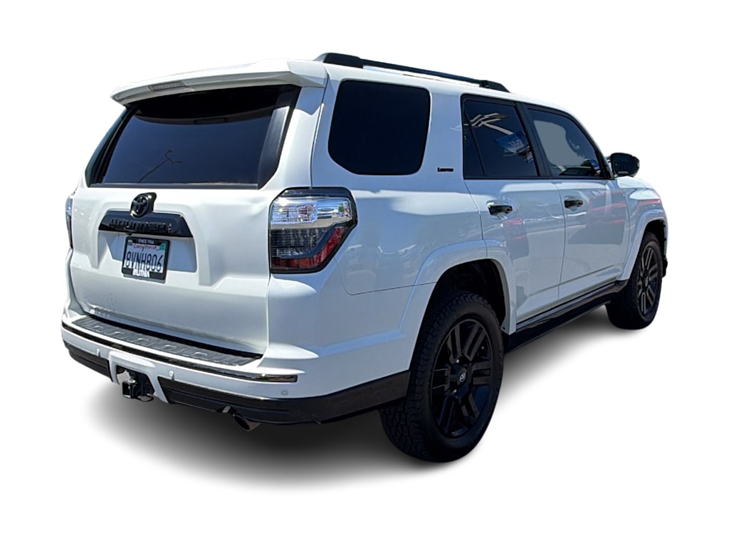 Thumbnail: 2021 Toyota 4Runner - 21