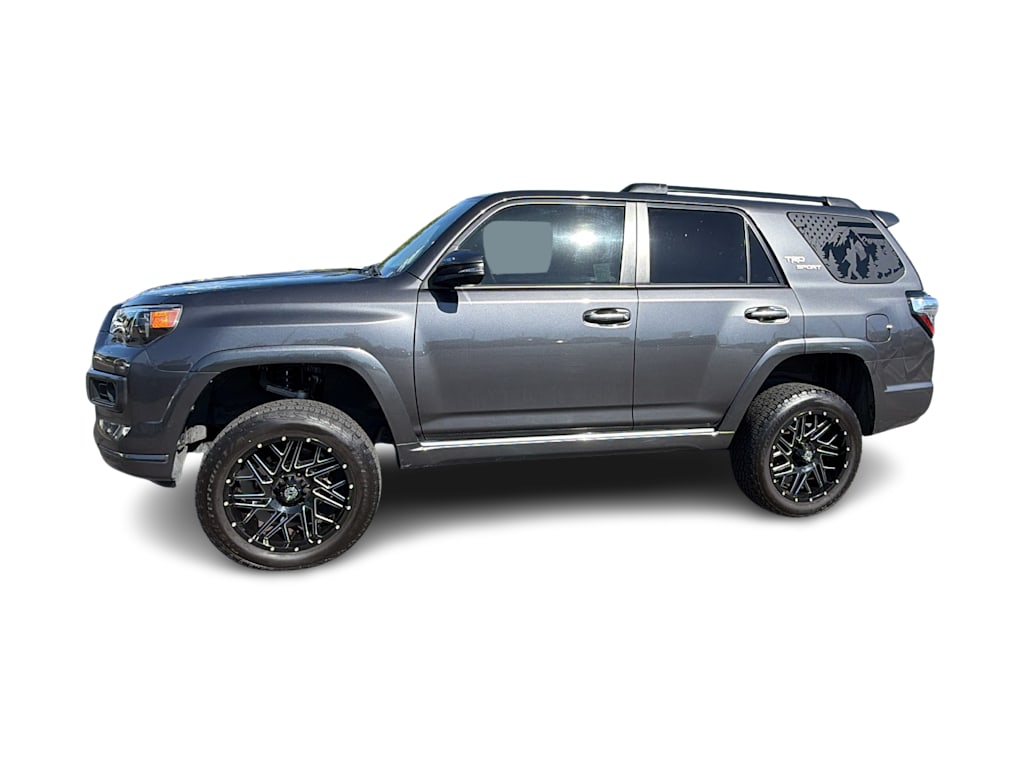 Thumbnail: 2022 Toyota 4Runner - 3