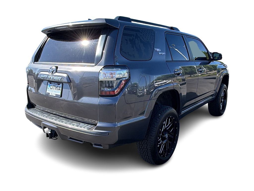 Thumbnail: 2022 Toyota 4Runner - 23