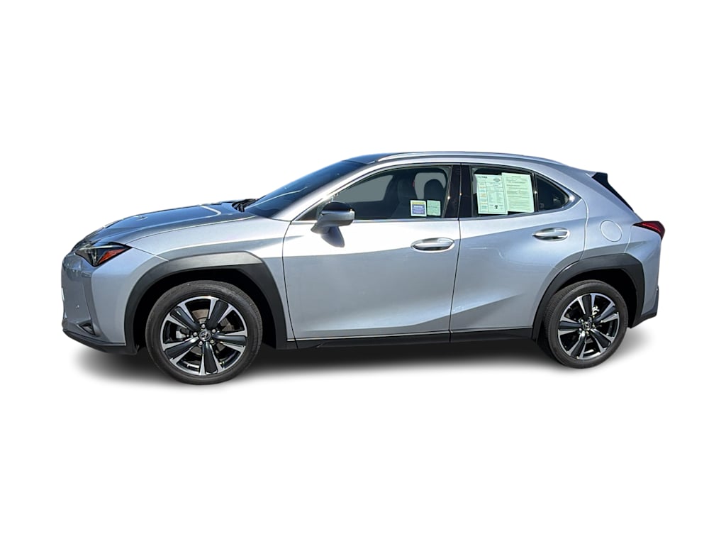 Thumbnail: 2023 Lexus UX - 3