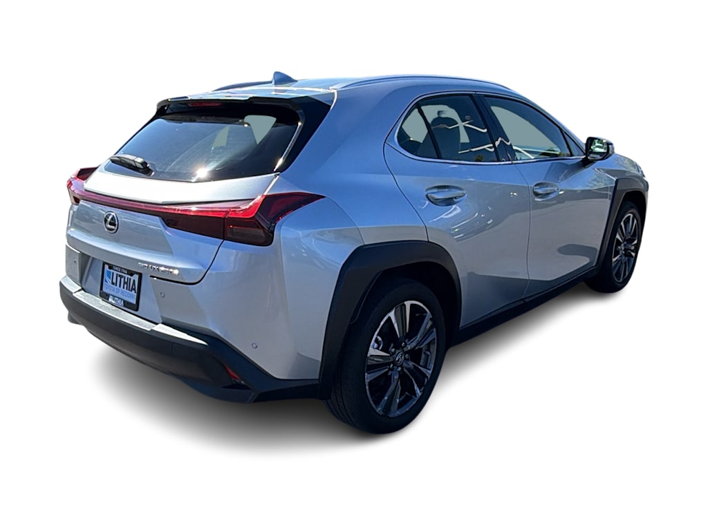 Thumbnail: 2023 Lexus UX - 22