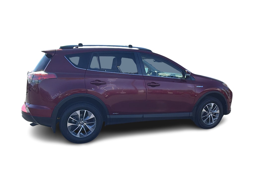 Thumbnail: 2018 Toyota RAV4 - 21