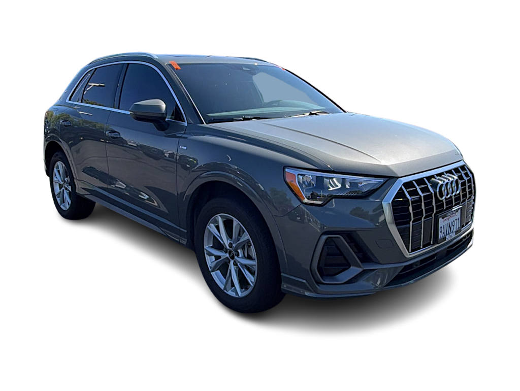 Thumbnail: 2022 Audi Q3 - 18