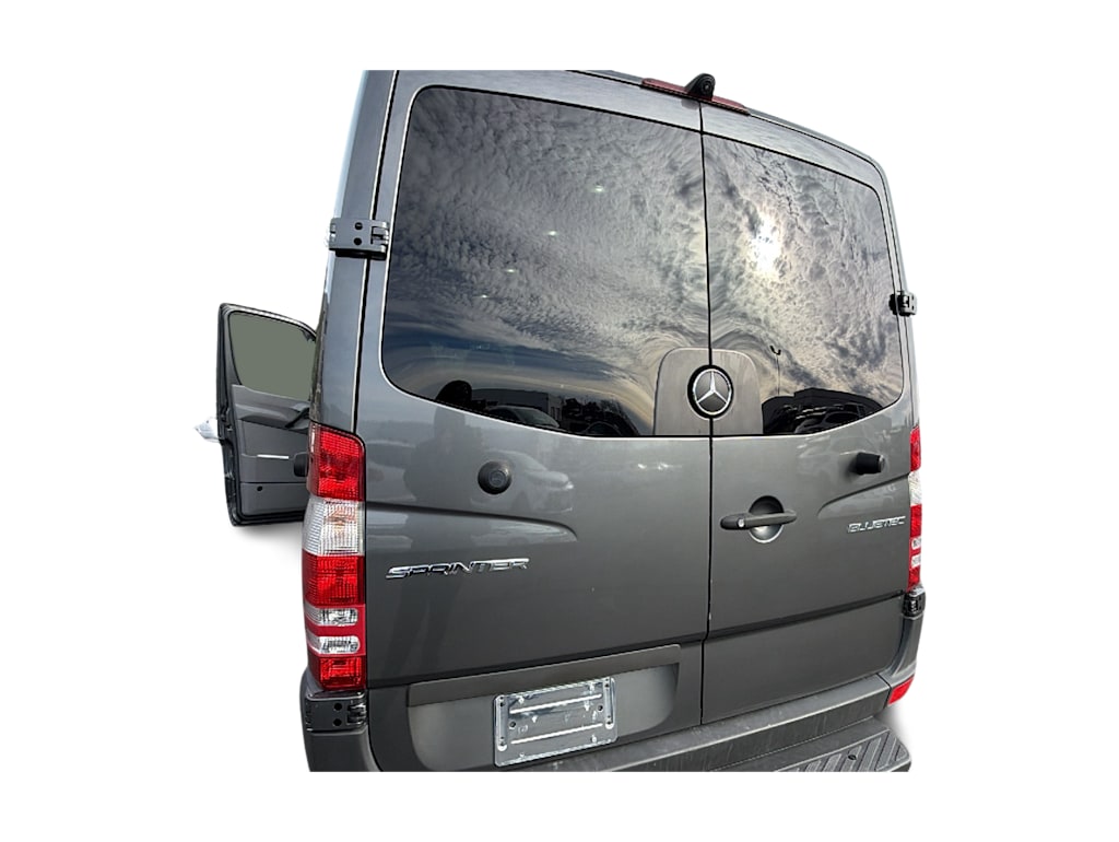 Thumbnail: 2015 Mercedes-Benz Sprinter - 29