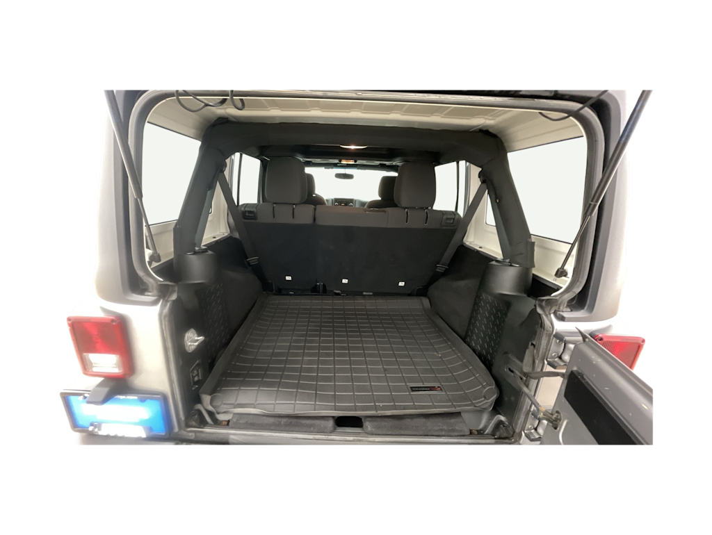 2017 Jeep Wrangler Unlimited Sport 18