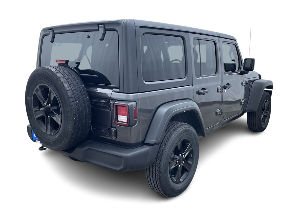 Thumbnail: 2022 Jeep Wrangler - 32