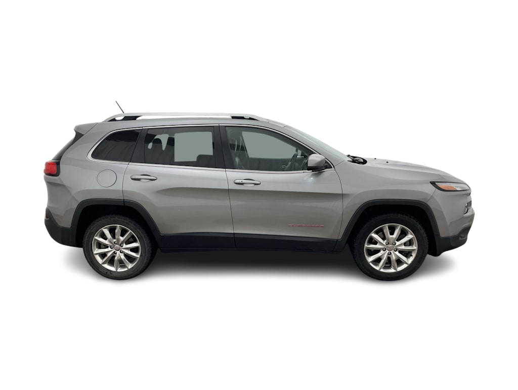 Thumbnail: 2015 Jeep Cherokee - 39