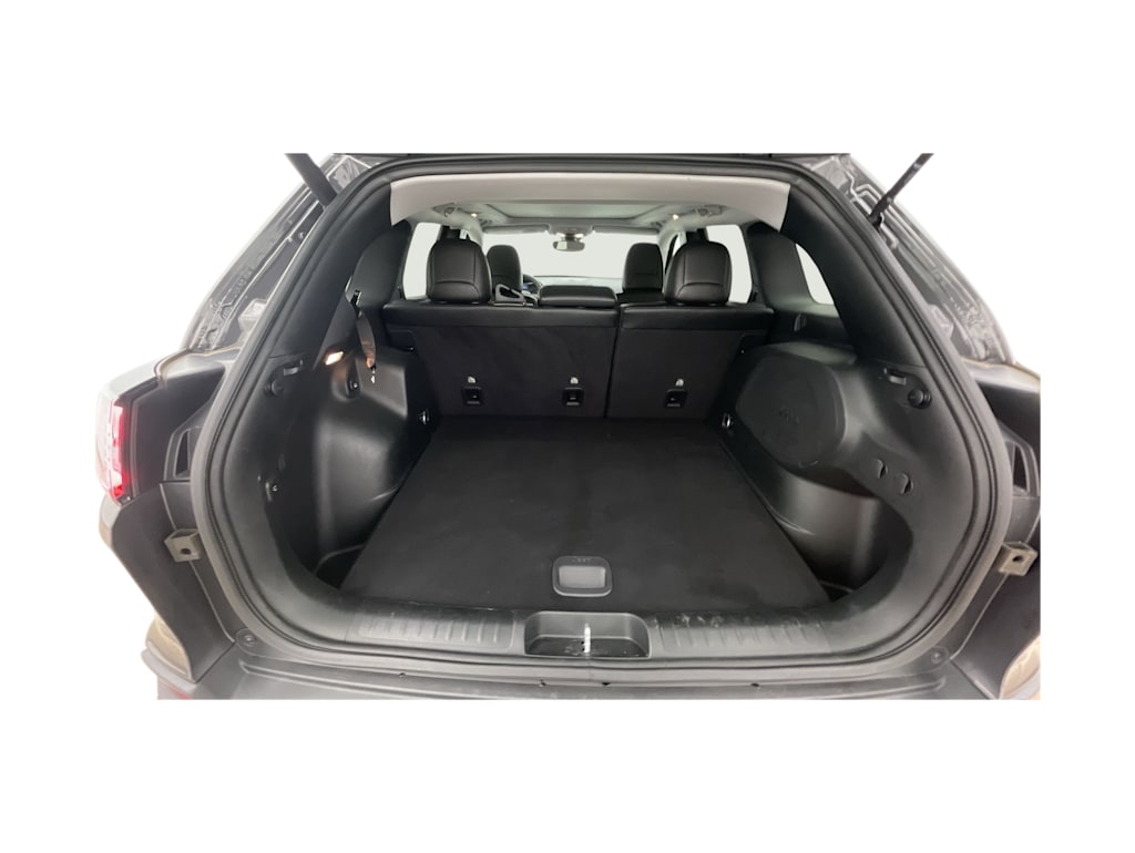 Thumbnail: 2022 Jeep Cherokee - 16