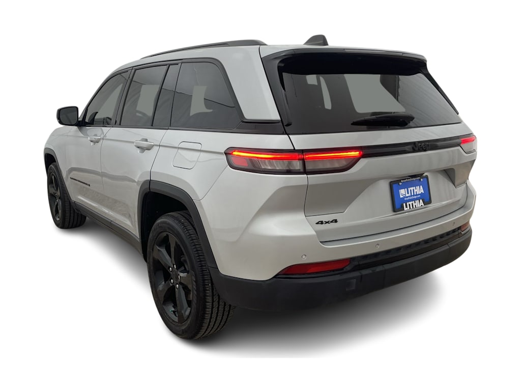 Thumbnail: 2024 Jeep Grand Cherokee - 3