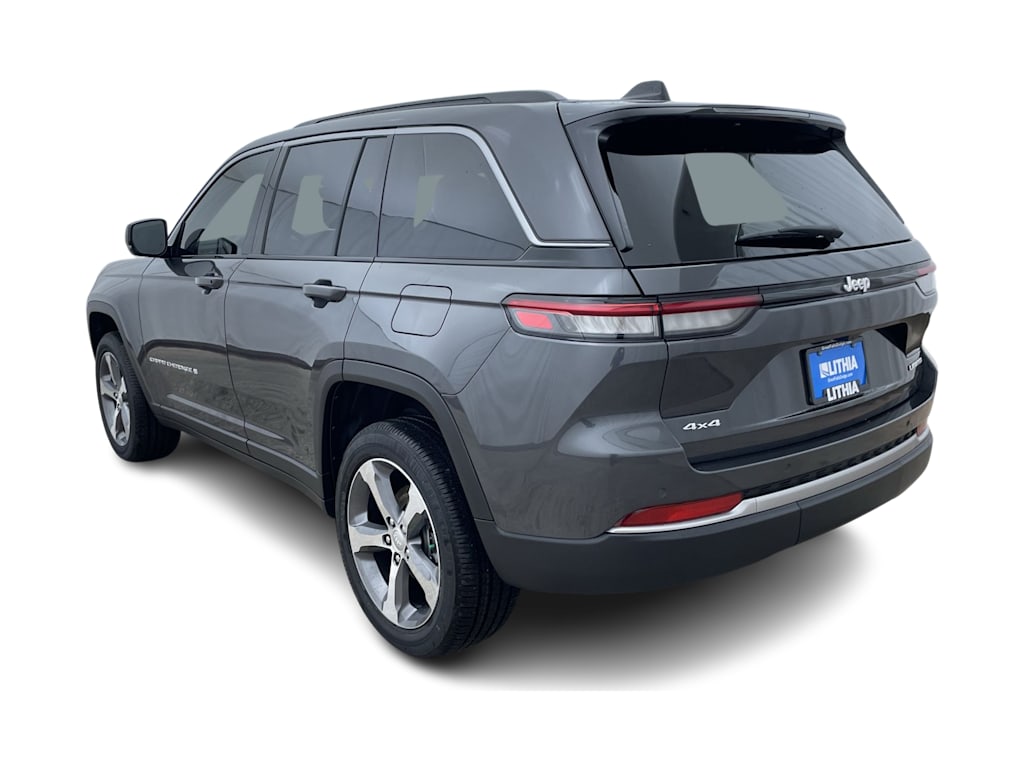Thumbnail: 2026 Jeep Grand Cherokee - 3