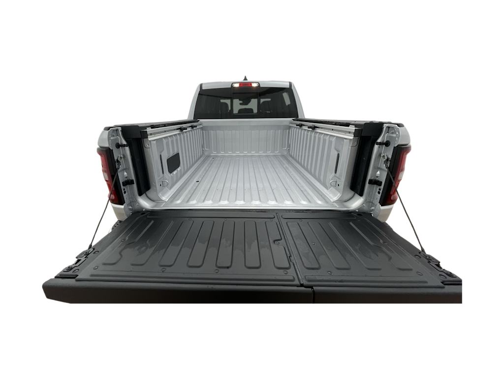 Thumbnail: 2026 RAM 1500 - 15