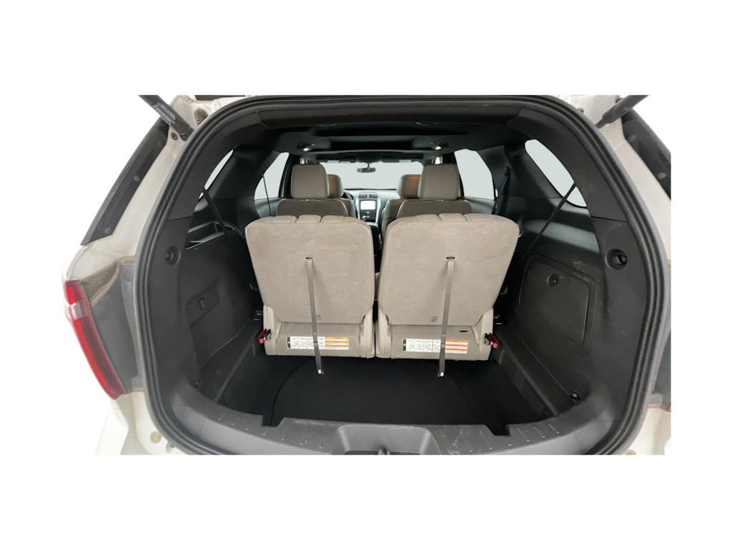 Thumbnail: 2013 Ford Explorer - 16