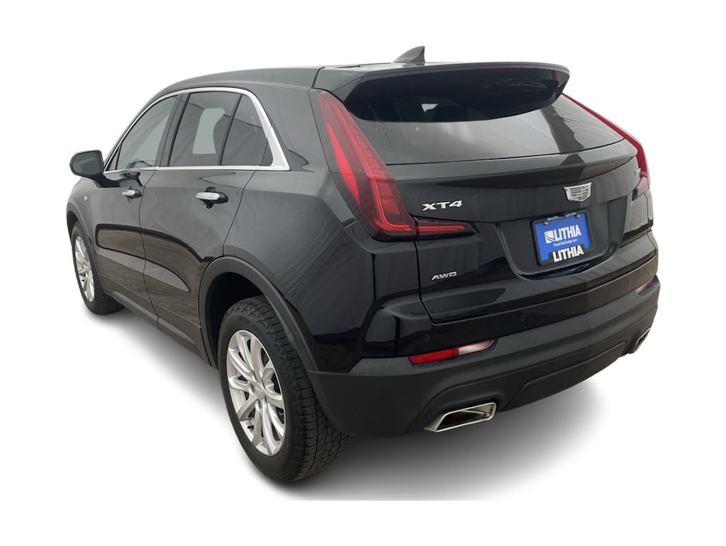 Thumbnail: 2021 Cadillac XT4 - 3