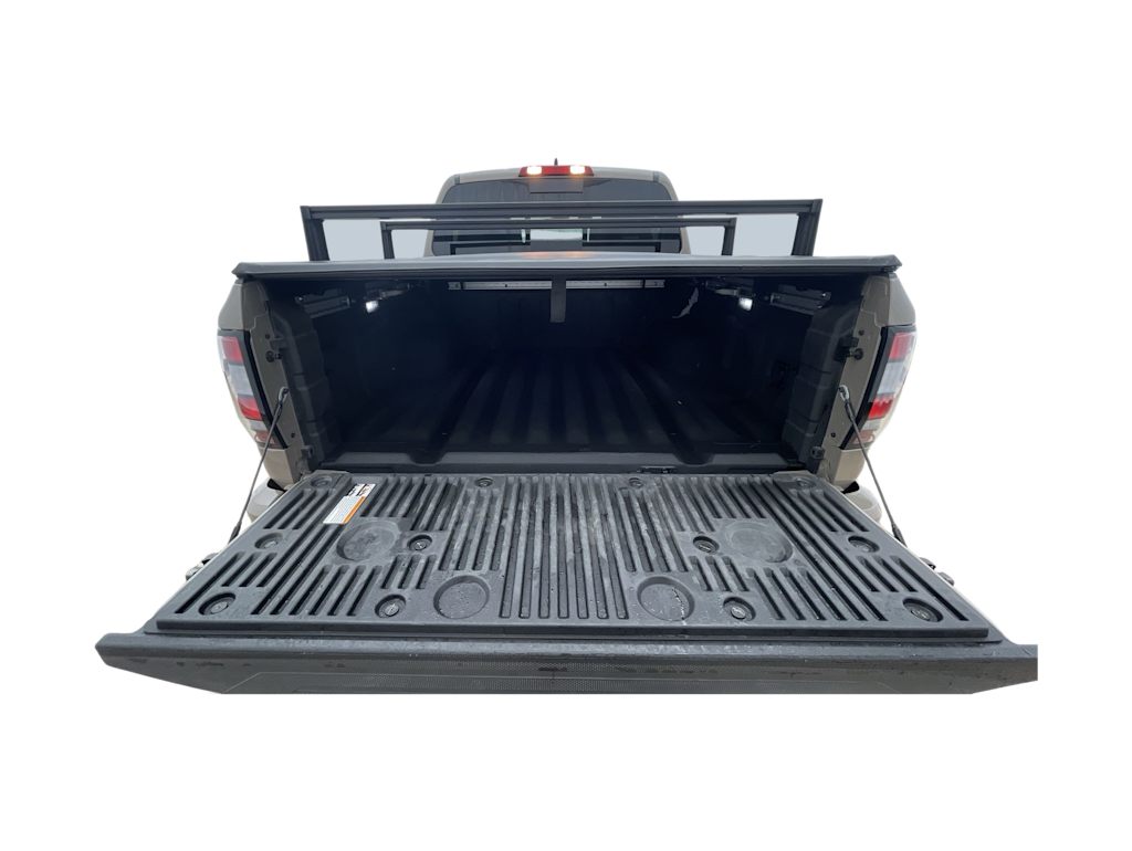 Thumbnail: 2024 Nissan Frontier - 16