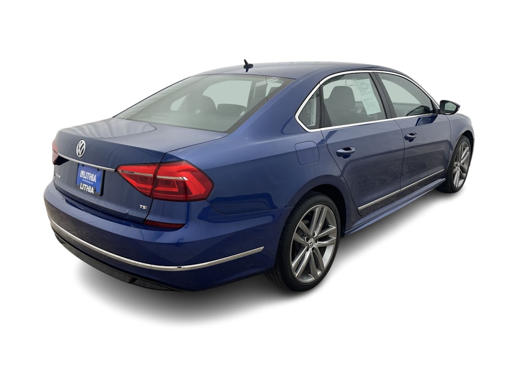 Thumbnail: 2016 Volkswagen Passat - 31