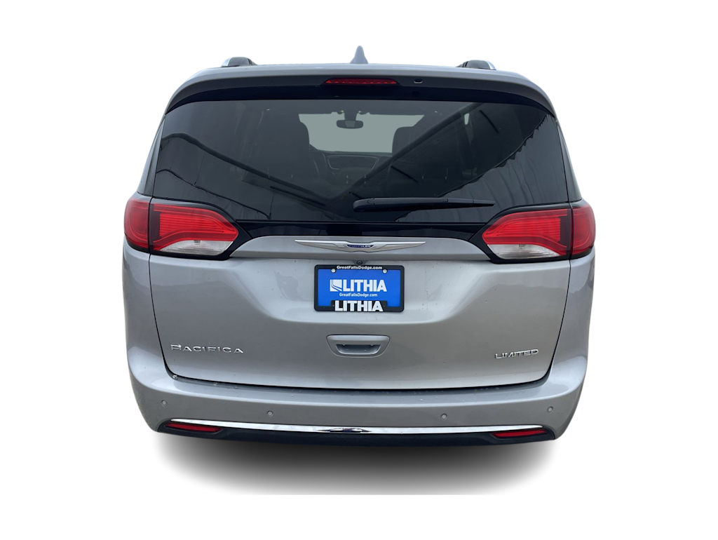 Thumbnail: 2019 Chrysler Pacifica - 4