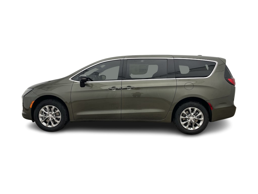 Thumbnail: 2027 Chrysler Pacifica - 3