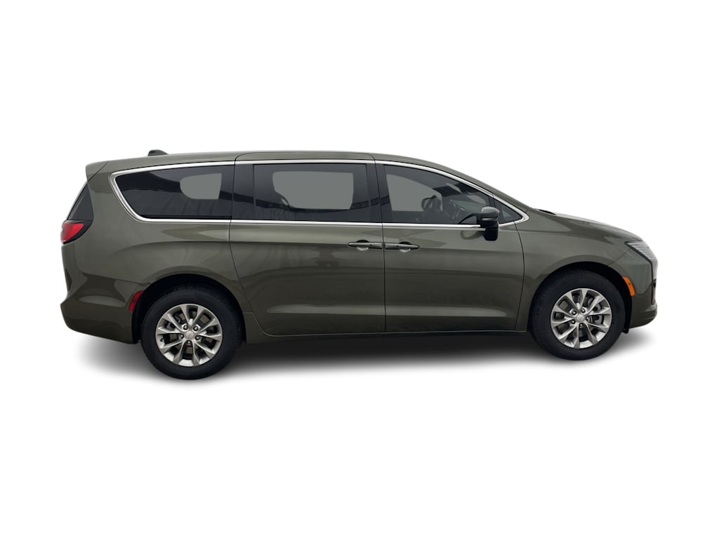 Thumbnail: 2027 Chrysler Pacifica - 33