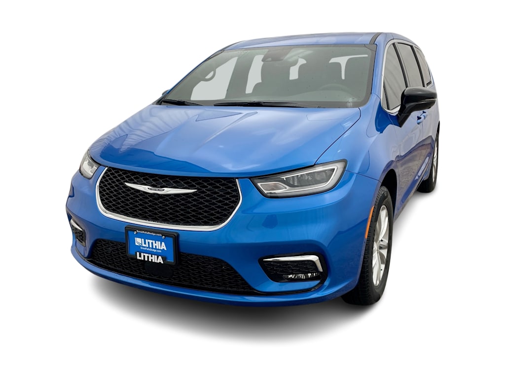 Thumbnail: 2026 Chrysler Pacifica - 5