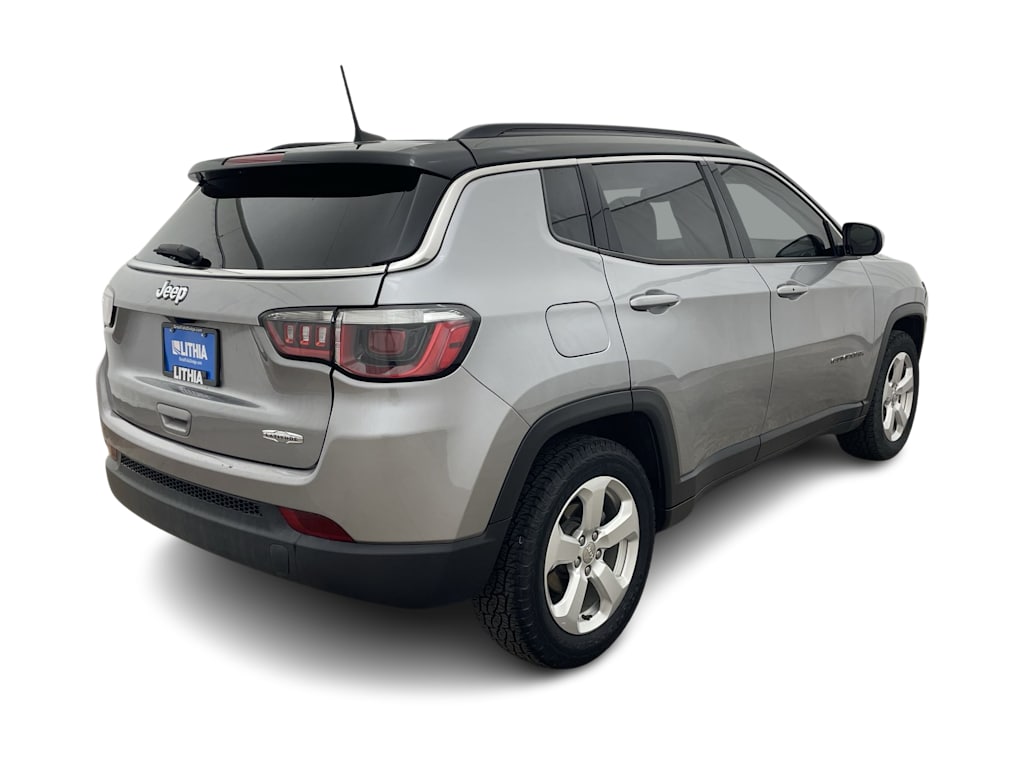 Thumbnail: 2018 Jeep Compass - 32