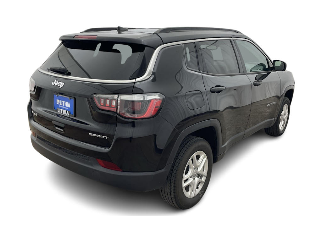 Thumbnail: 2021 Jeep Compass - 33