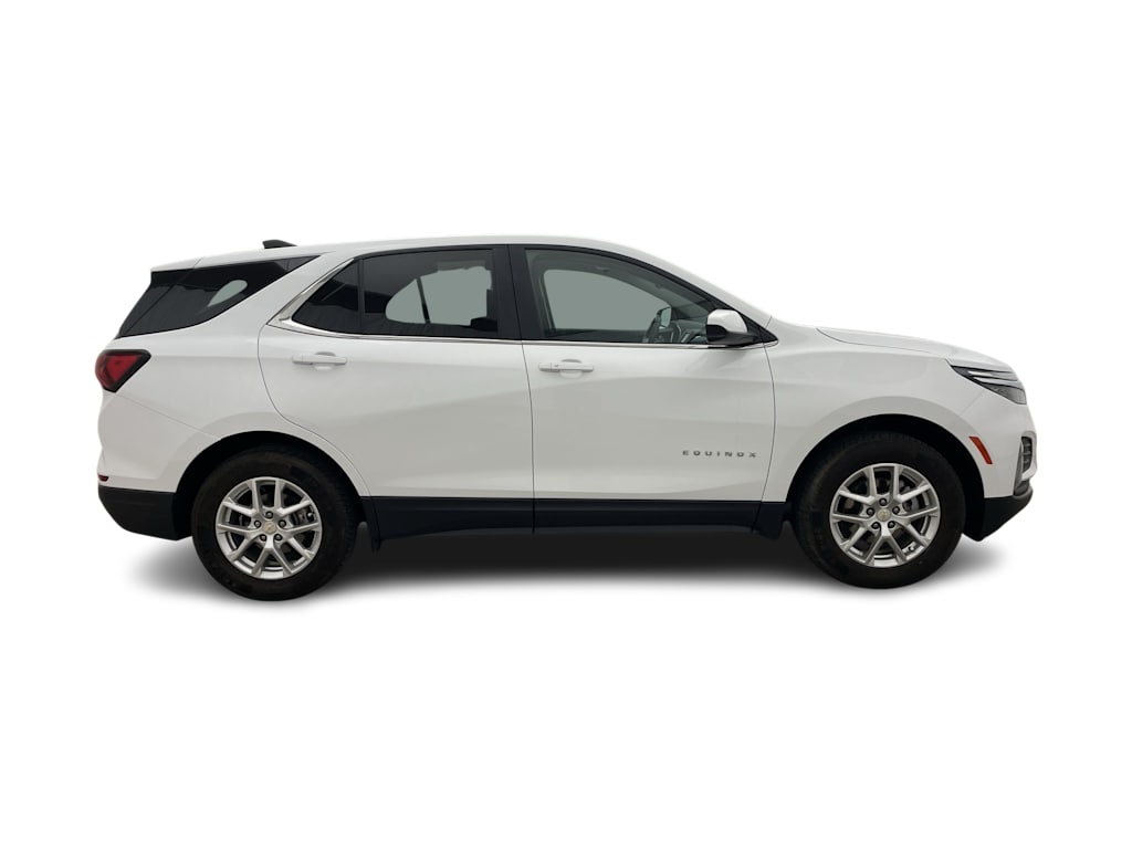 Thumbnail: 2024 Chevrolet Equinox - 32