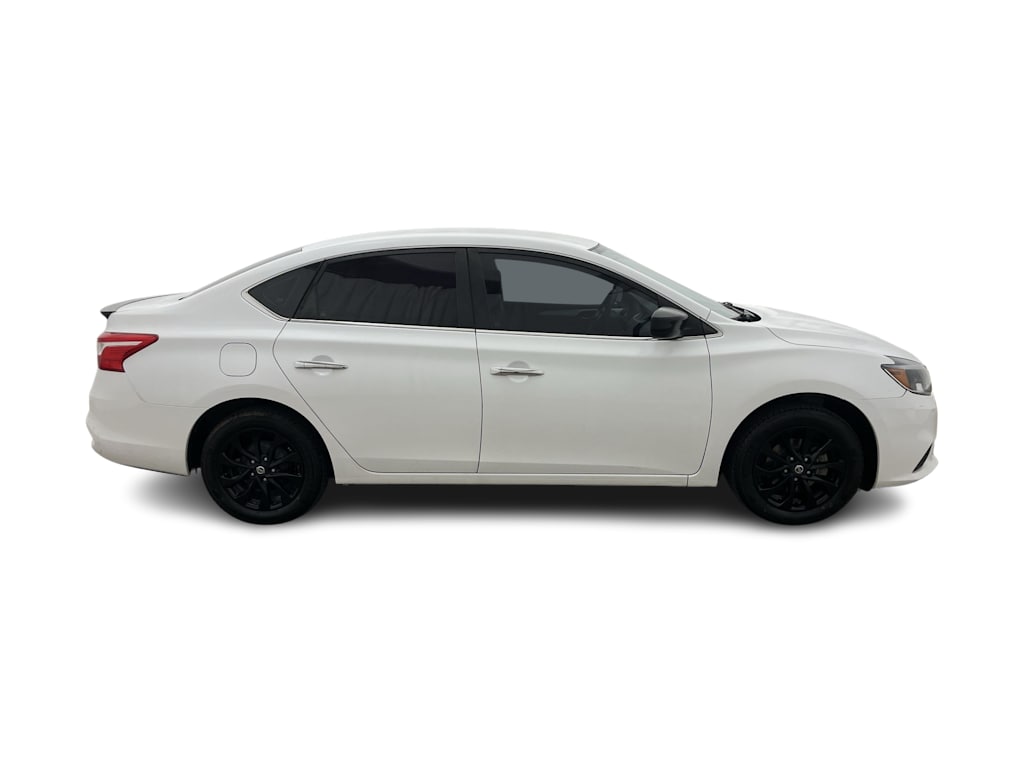 Thumbnail: 2018 Nissan Sentra - 33
