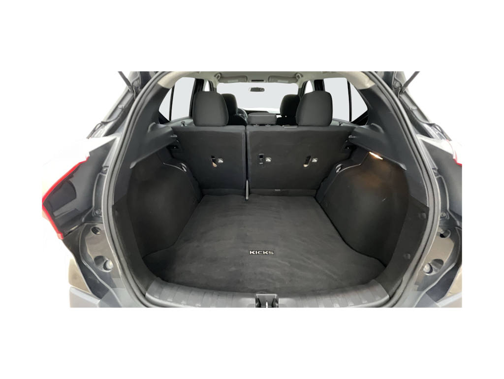 Thumbnail: 2018 Nissan Kicks - 16