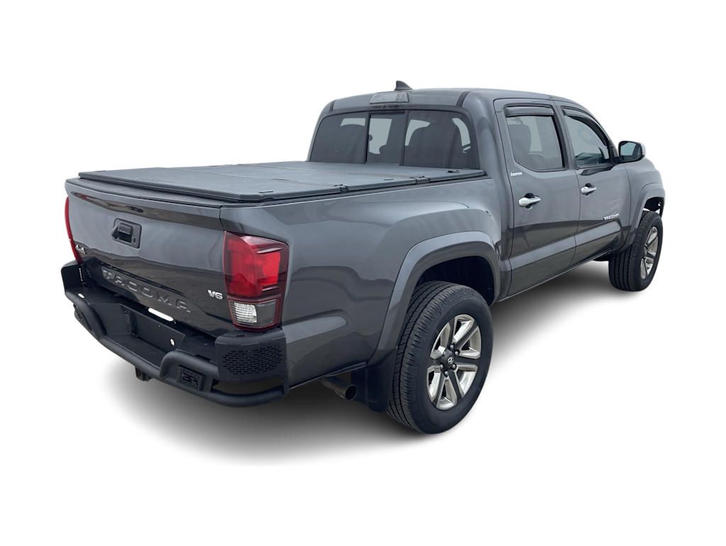 Thumbnail: 2016 Toyota Tacoma - 36
