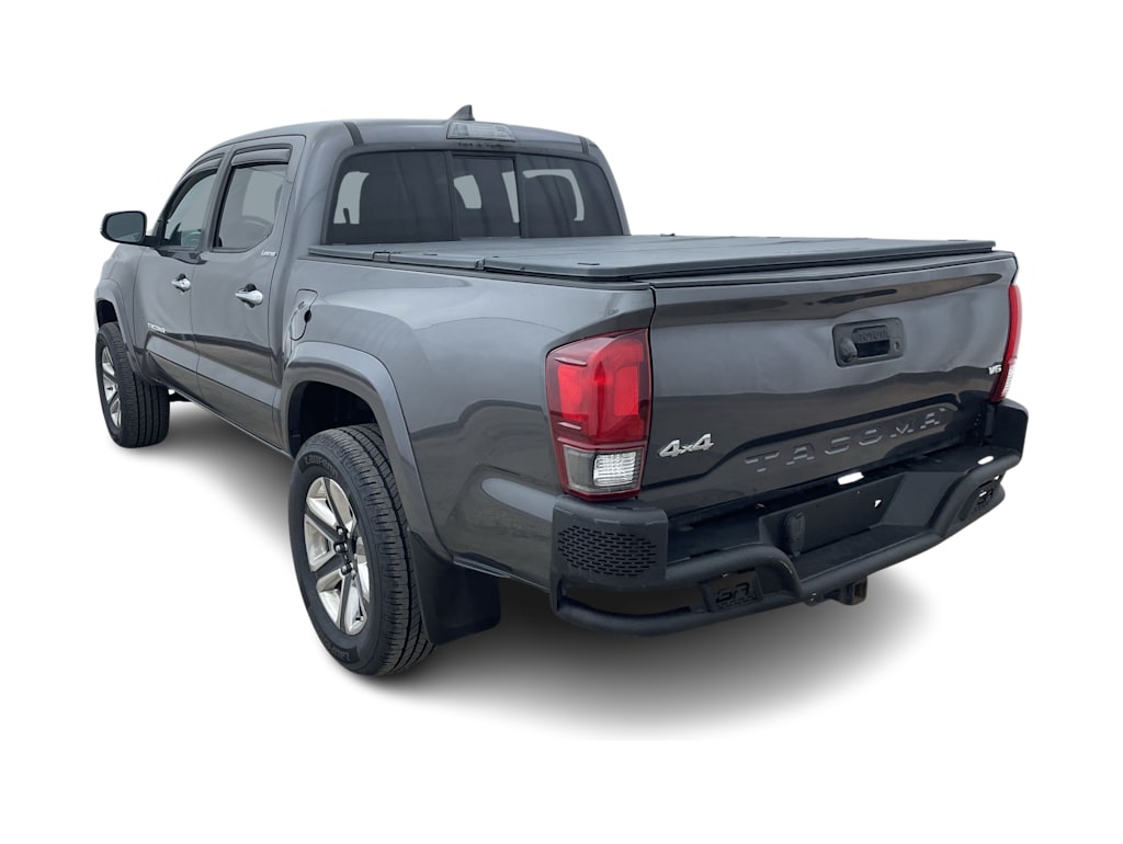 Thumbnail: 2016 Toyota Tacoma - 3