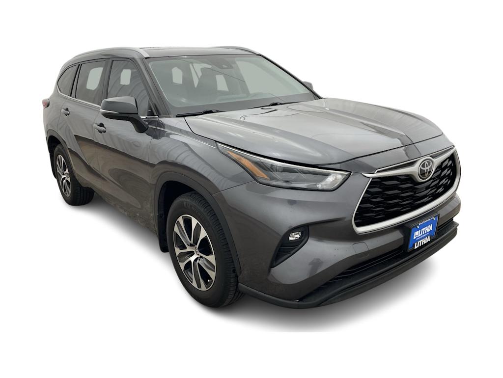 Thumbnail: 2023 Toyota Highlander - 36