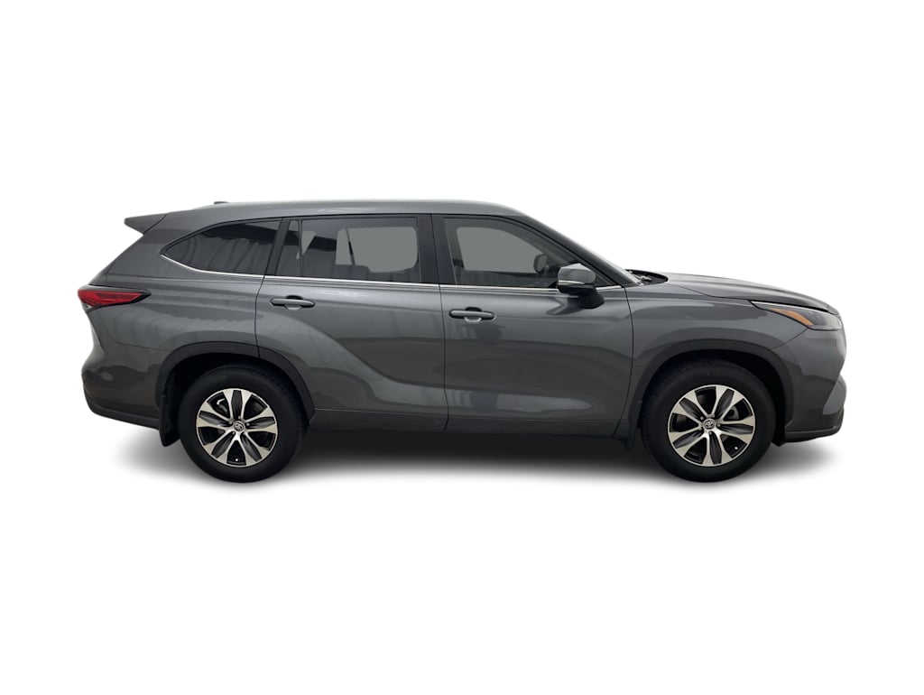 Thumbnail: 2023 Toyota Highlander - 35