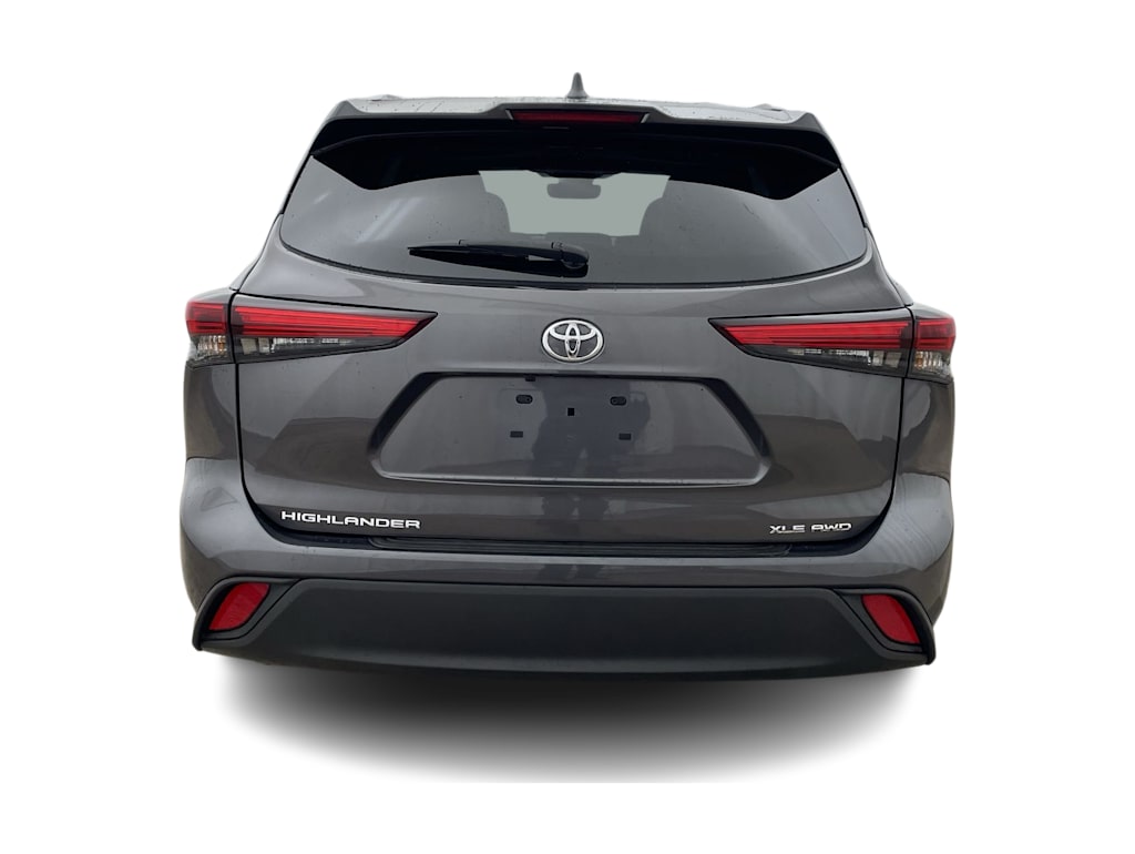Thumbnail: 2023 Toyota Highlander - 4