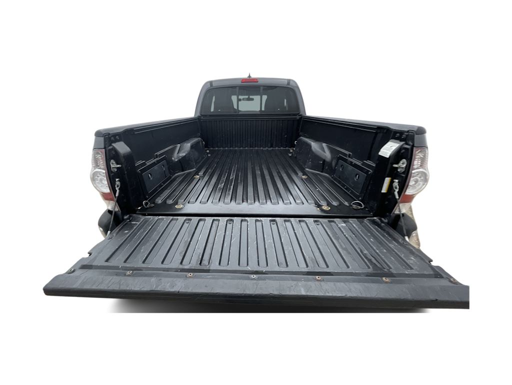 Thumbnail: 2014 Toyota Tacoma - 16