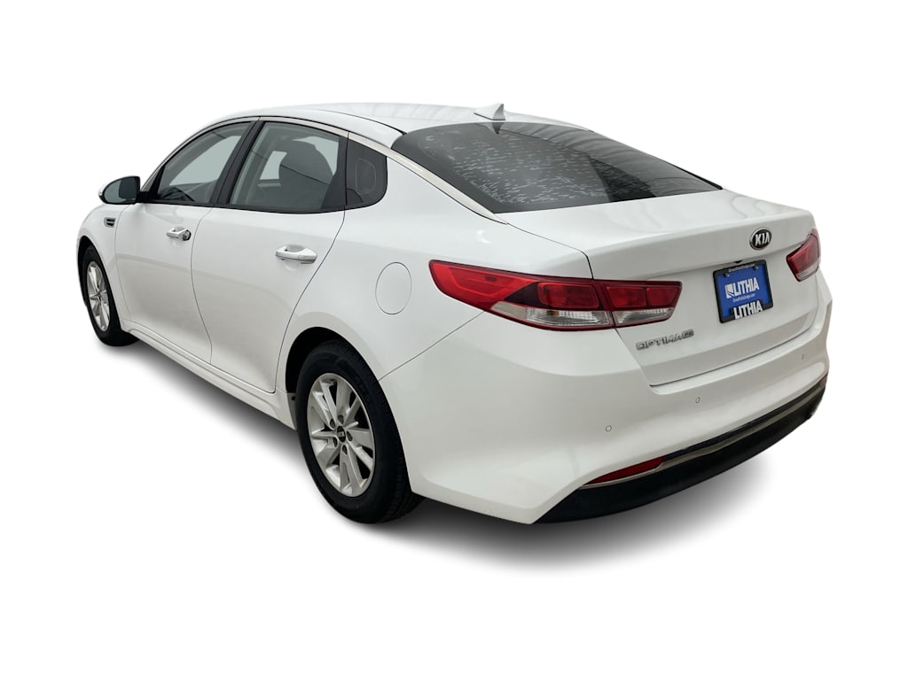 Thumbnail: 2016 Kia Optima - 3